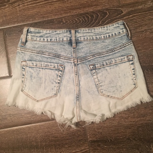 BULLHEAD high rise jean short - Picture 3 of 7